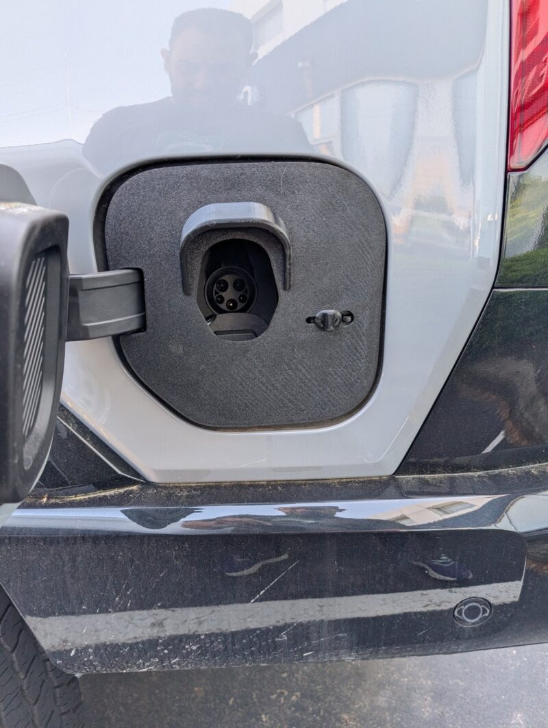 Rhinda Charging Port Cover for HUMMER EV – Weather & Dust Protection - Image 3