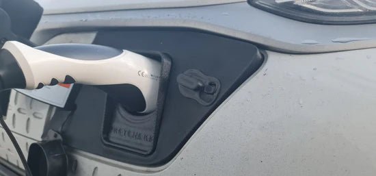 Rhinda EV Charging Port Snow Cover – Fits Hyundai Kona (1st Gen)