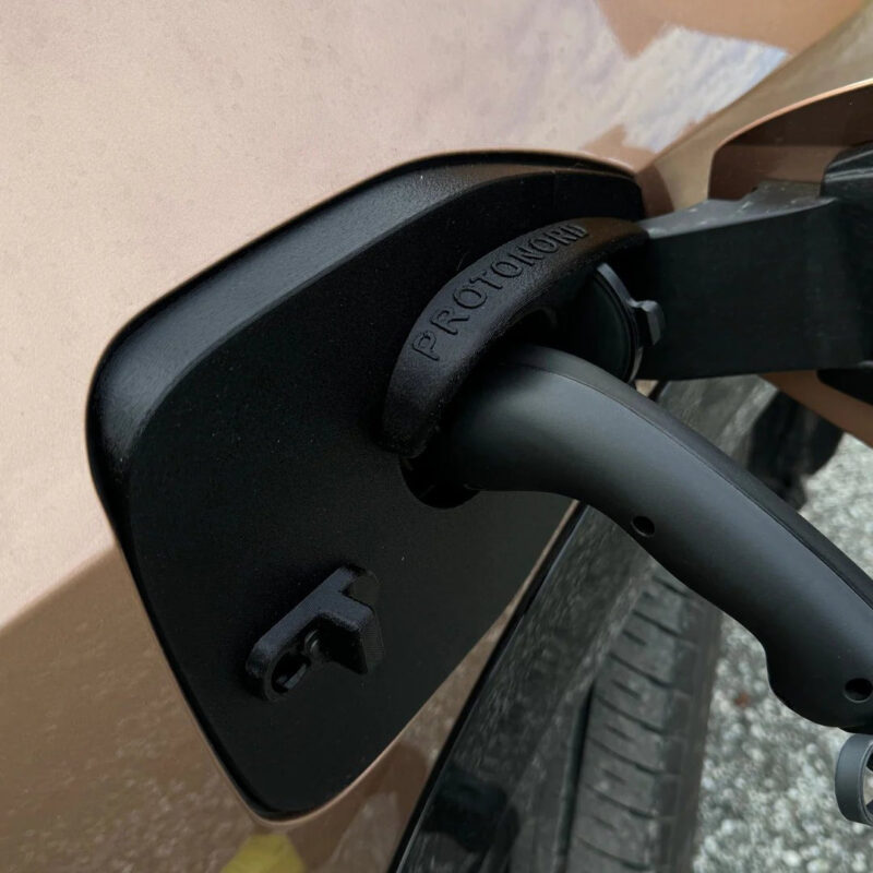 Rhinda EV Charging Port Snow Cover – Compatible with Nissan ARIYA